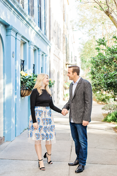 Engagement at Rainbow Row in Charleston by Kaitlin Scott Photography