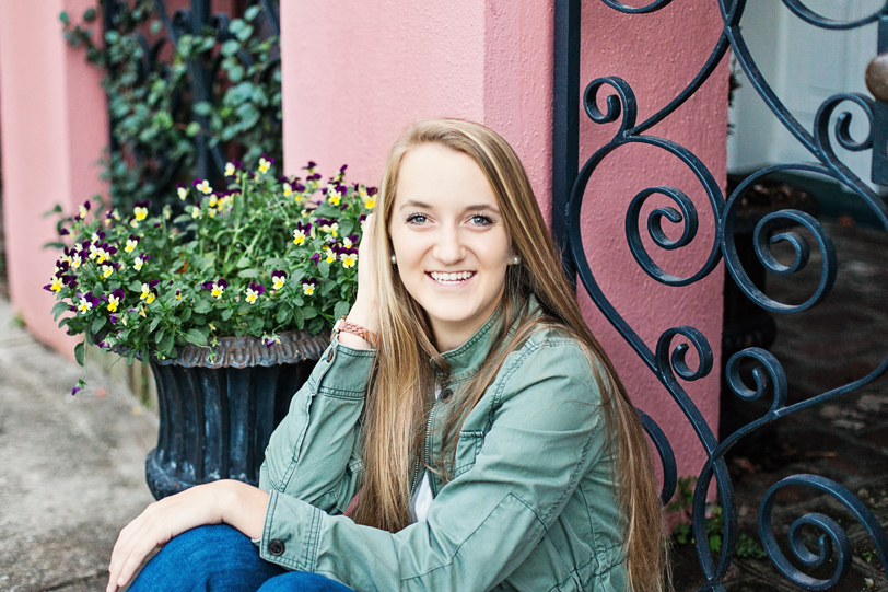 Charleston Senior Pictures at pink home by Kaitlin Scott