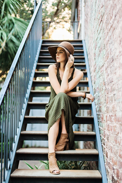 Charleston portraits by Kaitlin Scott Photography, girl sitting on staircase