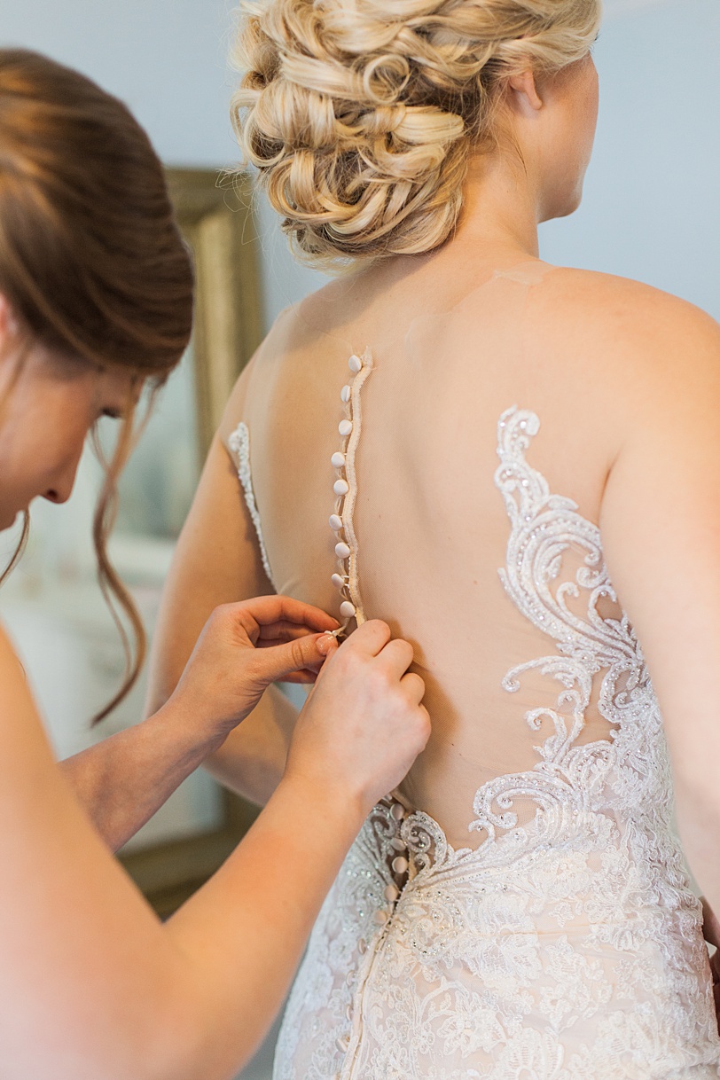 Getting Ready Photos of Bride | Kaitlin Scott Photography