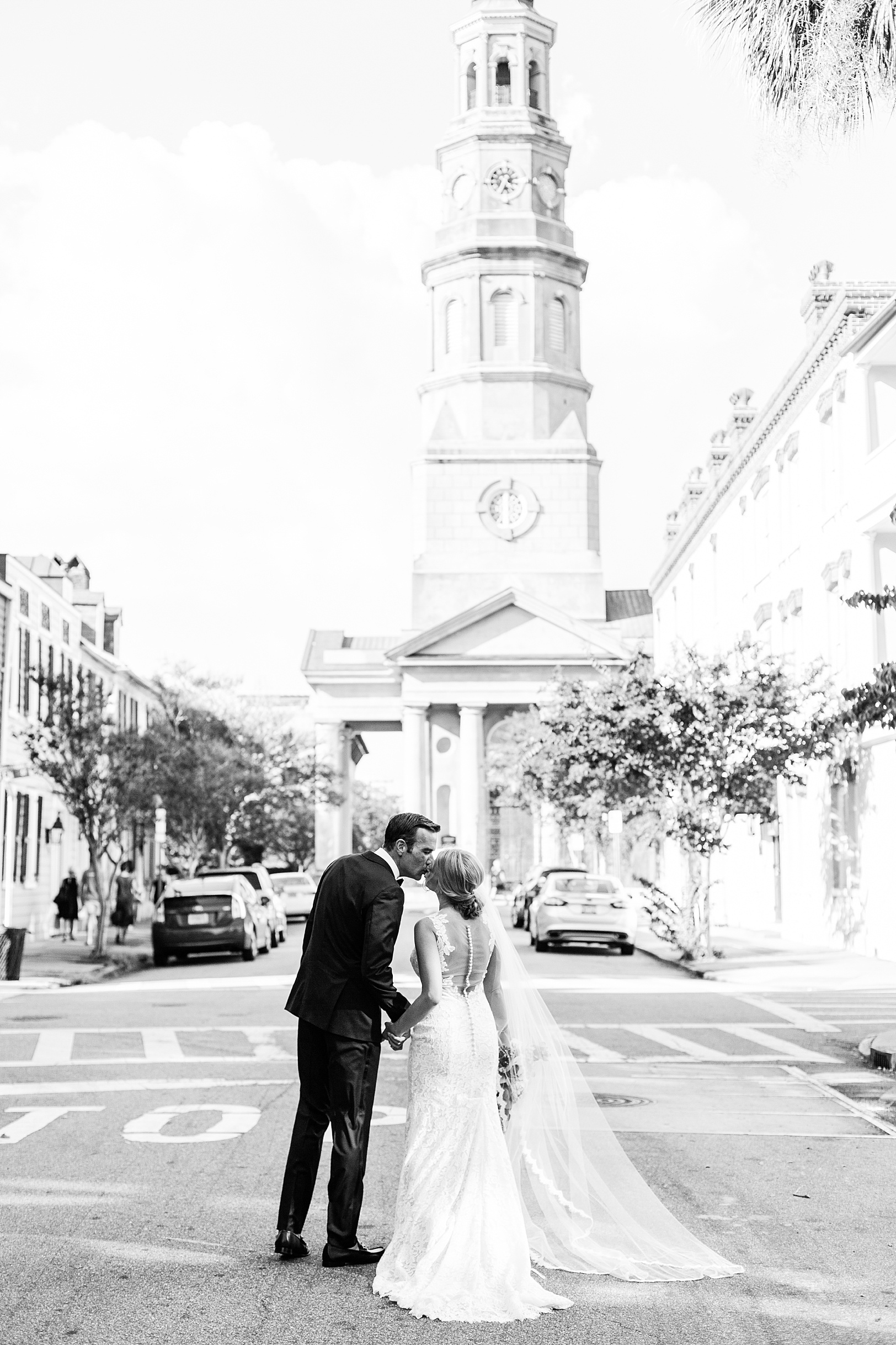 Black and White Charleston Wedding Photos by St. Philips Church by Kaitlin Scott Photography