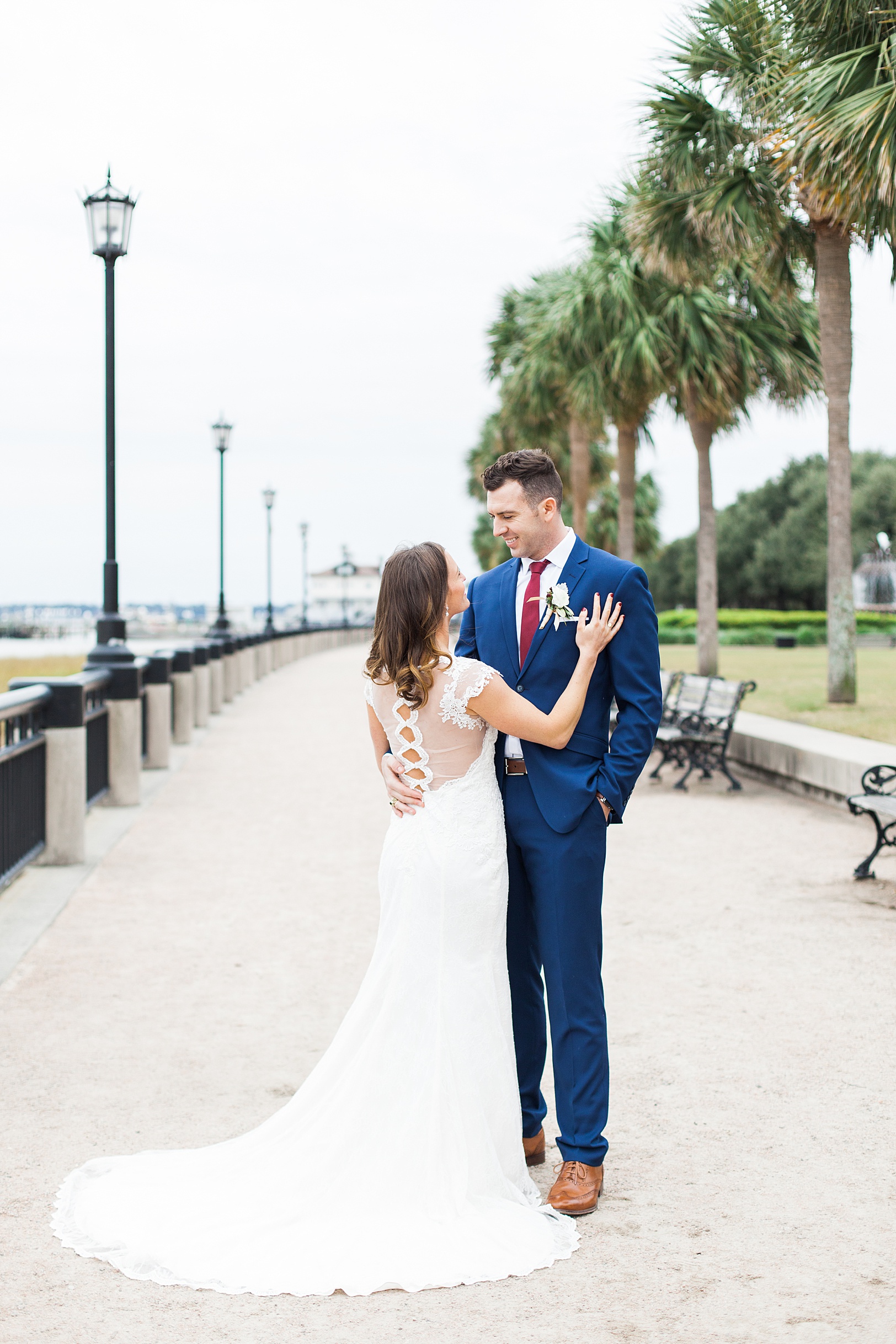 Bride and Groom at Charleston Waterfront Park | Kaitlin Scott Photography