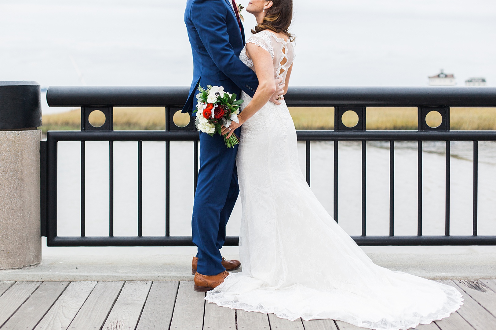 Winter Wedding at Waterfront Park | Kaitlin Scott Photography
