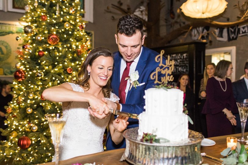 Bride and Groom cutting the cake at 5Church Reception | Kaitlin Scott Photography