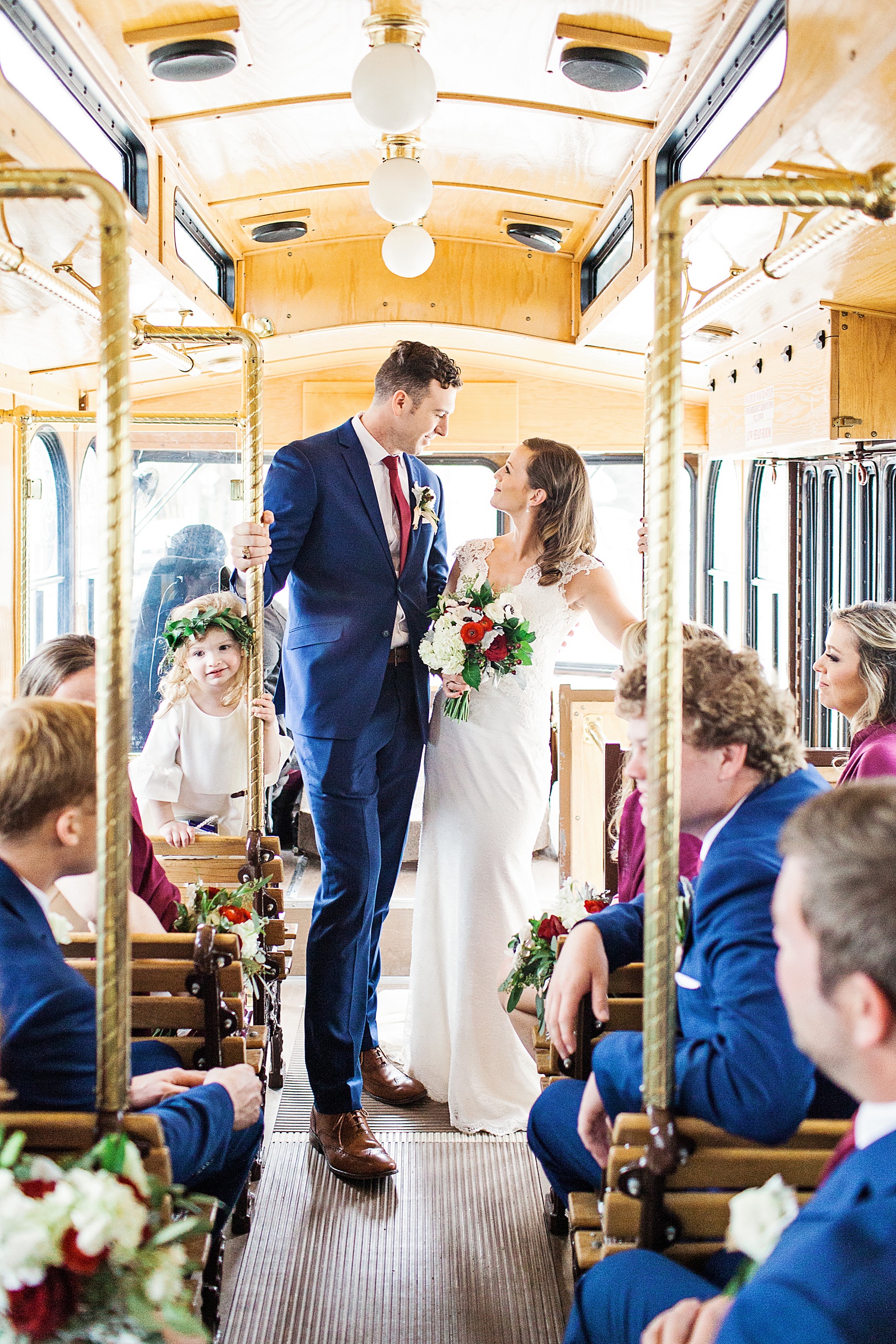 Lowcountry Trolley Wedding Portraits of Bride and Groom | Kaitlin Scott Photography
